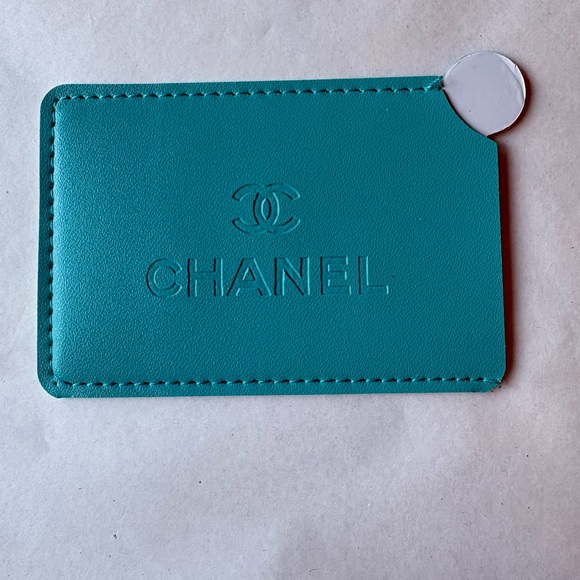 π³ πͺπ³ CHANEL CARD CASE WITH MIRROR π³πͺπ³ NWOT πͺπ³πͺ - Picture 3 of 16